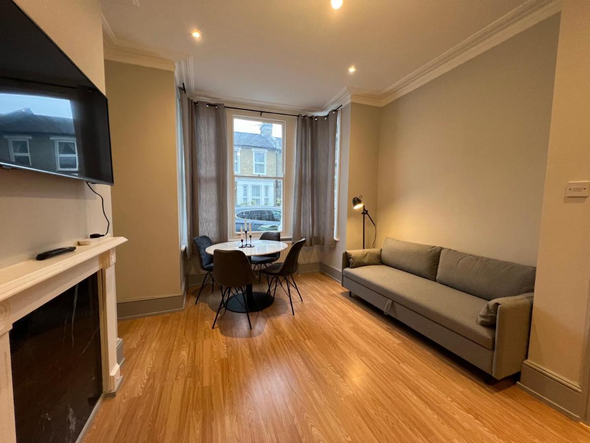 Lovely 2-Bedroom Victorian Flats لندن المظهر الخارجي الصورة